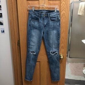 American Eagles Ripped Hi-Rise Jeggings